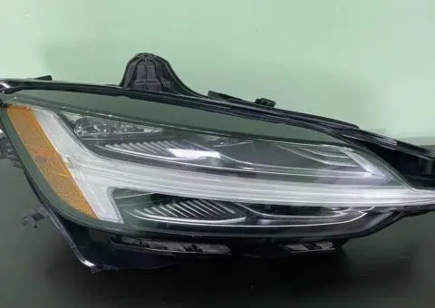 Фара VOLVO S60 III V60 II правая MID LED USA Америка 2018-2024гг