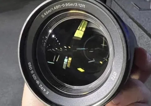 Sony 18-105 f4 lens