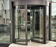 Автоматичні револьверні двері ED150 (карусельні)