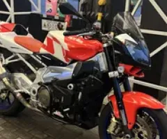 Aprilia Tuono 1000