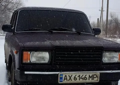 Selling car VAZ 2107