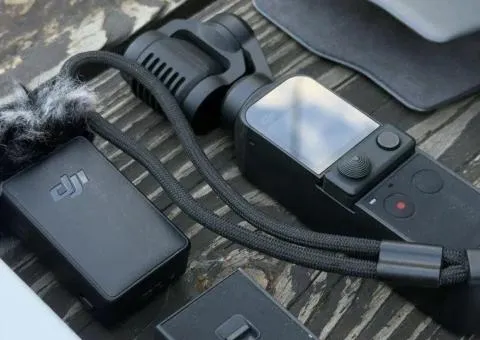 DJI Osmo Pocket 2 Combo Creator - в дуже гарному стані з флешкою 64 гб