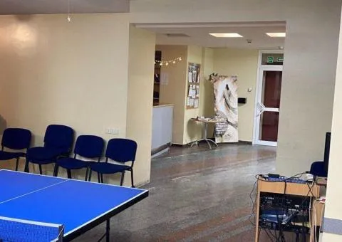 For rent: premises on Yavornytskoho Ave - 6/10