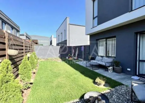 Duplex - 6/10