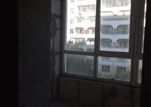 Просторная 1 к/к с террасным балконом и автономным отоплением в центре города - 7/10