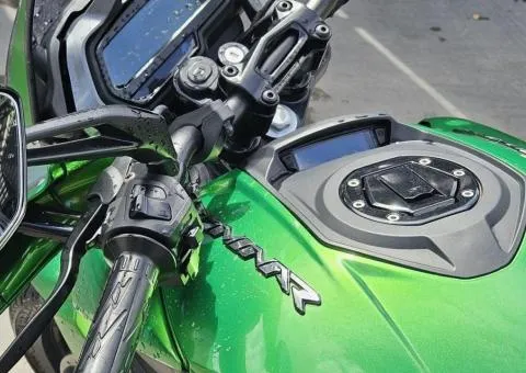 Bajaj dominar 400 - 2/3