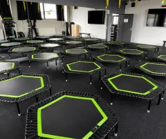 Комплект 16 професійних батутів JUMPING Fitness, Чехія