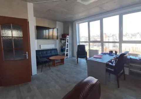 Office for rent in the center from 182 m², 2B Dilova St. Owner - 8/10