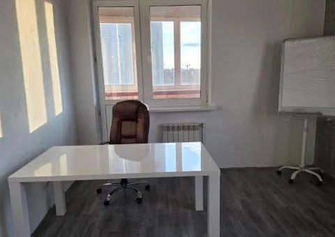 Office for rent in center from 60 sq.m. 2B Dilova St. Owner - 1/10