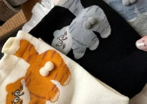 Set of fun socks 3 pairs - 1/4