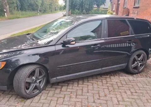 Volvo V50 2.0d 2005 год в Украине! - 1/3