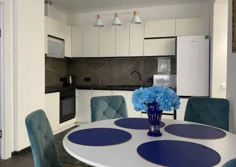 For sale: 2-room apartment in the center - 3/10