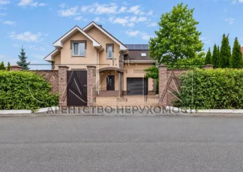 Оренда 3-кімнатного будинку, 240 м², вул. Солов'їна, Погреби - 1/10