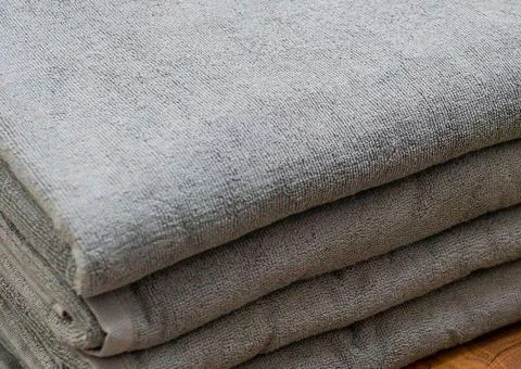 Gray towel from the Loft Home collection size 50x90 cm - 2/2