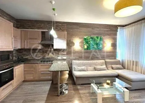 Apartment - 1/10