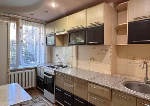 For sale: 2-room apartment in Parusy, Vitrilo - 3/10
