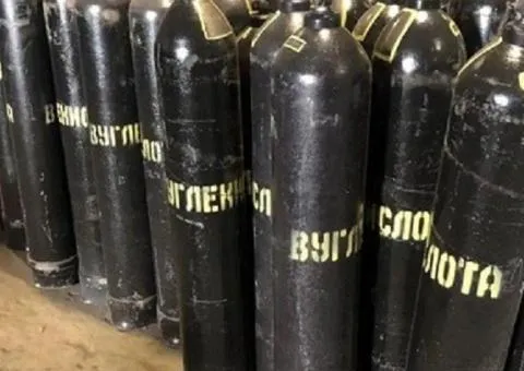 CO2 cylinder refilling. From 10 L to 10 tons - 1/3