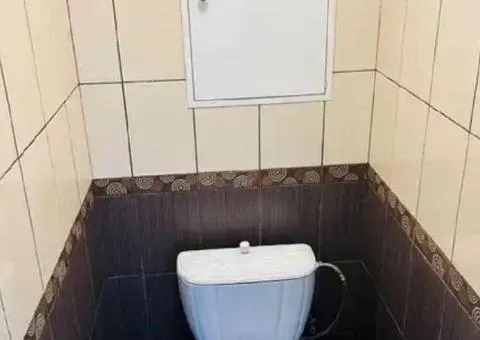 продам 2 кімнатну квартиру 12 квартал - 4/10