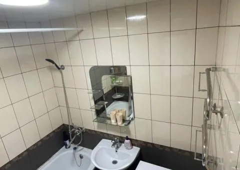 продам 2 кімнатну квартиру 12 квартал - 9/10