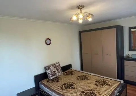 продам 2 кімнатну квартиру 12 квартал - 10/10