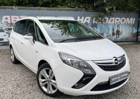 Opel Zafira Tourer - 1/10