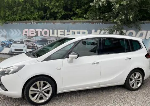 Opel Zafira Tourer - 4/10