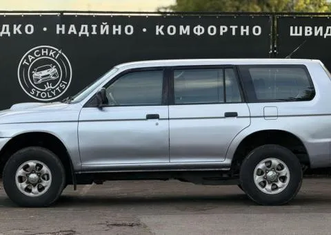 Mitsubishi Pajero Sport - 2/10