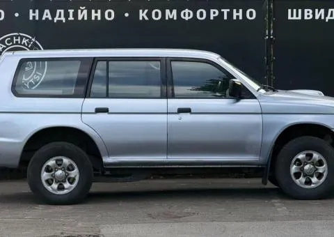Mitsubishi Pajero Sport - 6/10