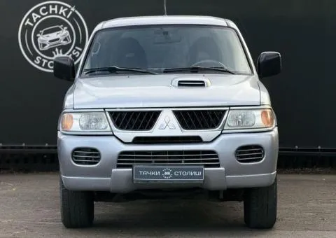 Mitsubishi Pajero Sport - 8/10