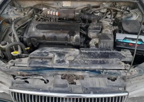 KIA Clarus 1.8i LPG4 - 2/3