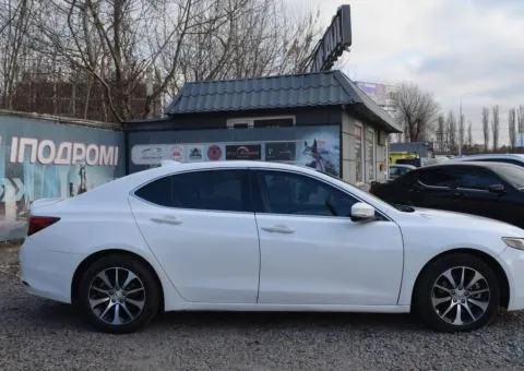Acura TLX - 6/10