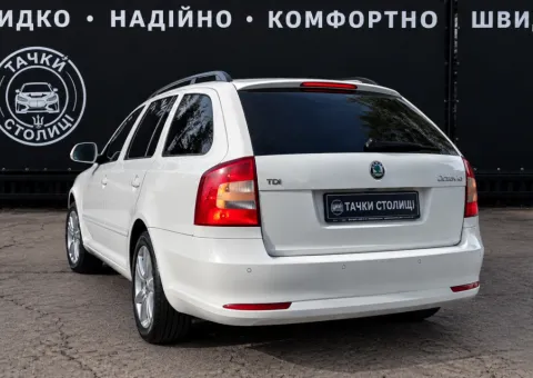 Skoda Octavia A5 - 8/10