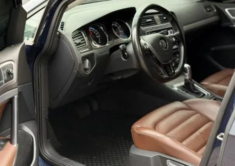 Volkswagen e-Golf - 9/10