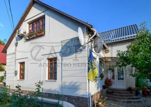 Оренда 4-кімнатного будинку, 180 м², бул. Академіка Вернадського, Святошинський район, Київ - 1/10