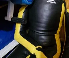 Mannequin for practicing wrestling throws and ground techniques