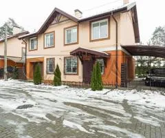 Приватний будинок