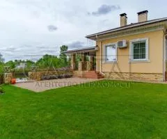 Оренда 4-кімнатного будинку, 170 м², вул. Центральна, Дарницький район, Київ