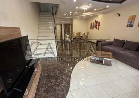 Аренда 3-комнатной квартиры, 140 м², ЖК «SKY RIVER», ул. 7-я Озерная, Вишенки - 2/10