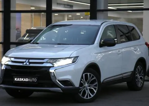Mitsubishi Outlander 2018, газ и бензин, автомат, полный привод, 158 тыс. км, Харьков