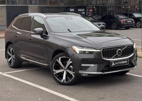 Volvo XC60 2022, бензин, автомат, передний привод, 47 тыс. км, Киев