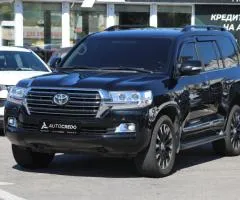 Toyota Land Cruiser (все) 2019, LPG + petrol, automatic, all-wheel drive, 105,000 km, Kharkiv