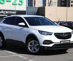 Opel Grandland X 2019, diesel, manual, front-wheel drive, 92,000 km, Kyiv