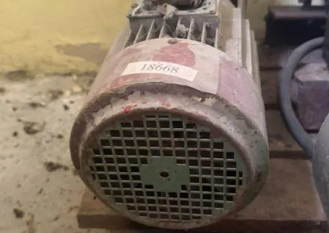 Industrial pumps, electric motors and gearmotors for sale - 1/10