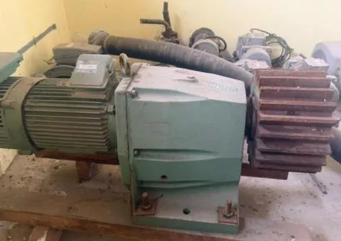 Industrial pumps, electric motors and gearmotors for sale - 5/10