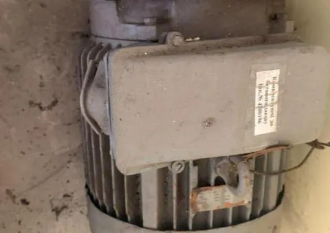 Industrial pumps, electric motors and gearmotors for sale - 6/10