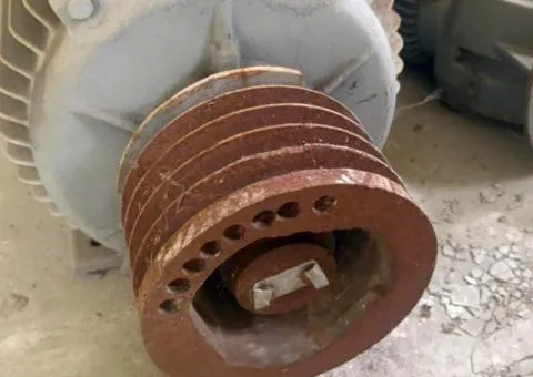 Industrial pumps, electric motors and gearmotors for sale - 8/10