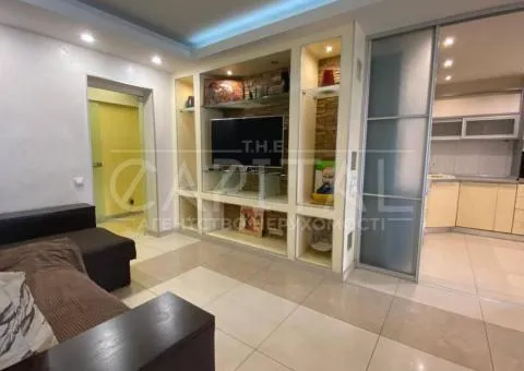 3-room apartment for long-term rent, 88.5 m², Velyka Vasylkivska St, Holosiivskyi district, Kyiv - 1/10