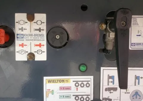 Wielton NS-3 2016, тентований причіп, шини 385/65/22.5, пневматична підвіска, Рівне - 6/10