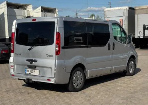 Renault Trafic Passenger 2011, 2.0 L diesel, 6-speed manual, Rivne - 7/10