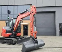 KUBOTA U 48-4 2016, mini excavator, 3507 engine hours, 29.8 kW, 4775 kg, Rivne
